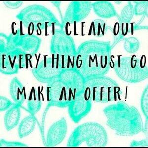 COPY - ALL REASONABLE OFFERS ACCEPTED! TRYING TO CLEAN OUT MY CLOSET FOR COLLEGE